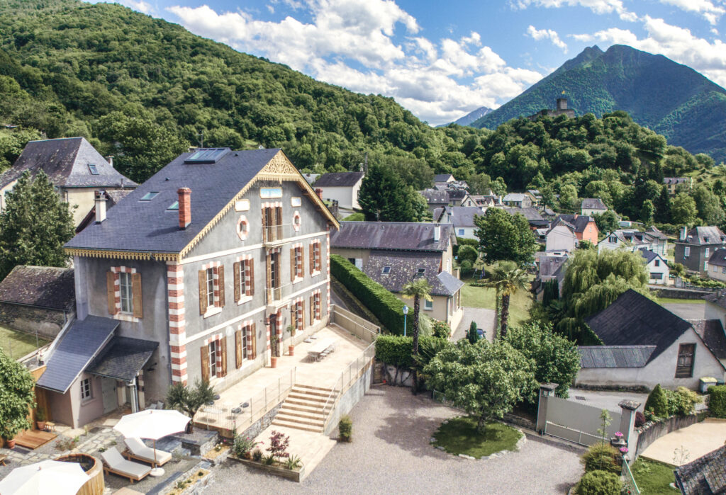 Maison de Maître en Vallée Pyrénéenne, secteur Argelès-Gazos