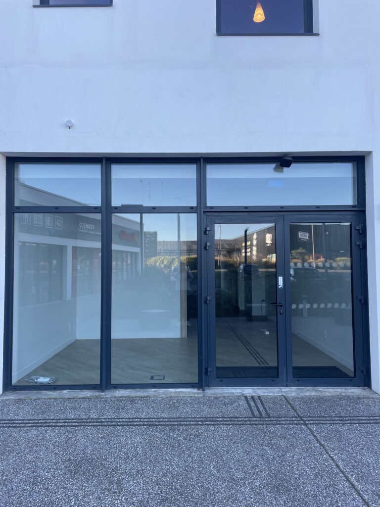 Local commercial libre sur un axe ultra fréquenté et dynamiq