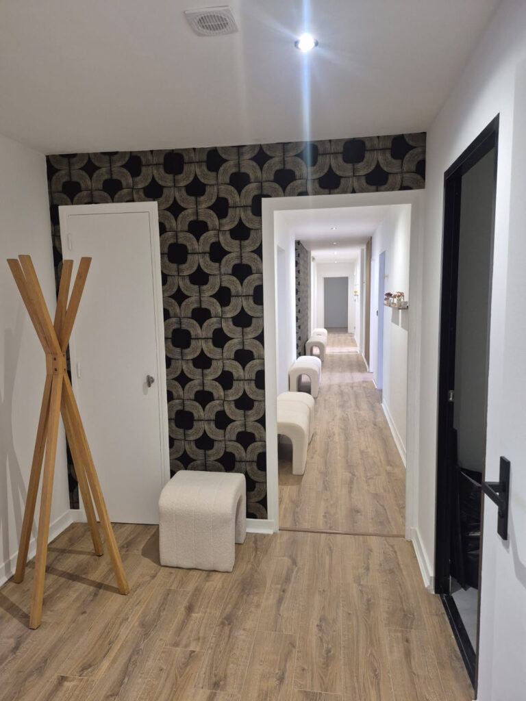 Plateau de 8 bureaux refait à neuf, 205m2