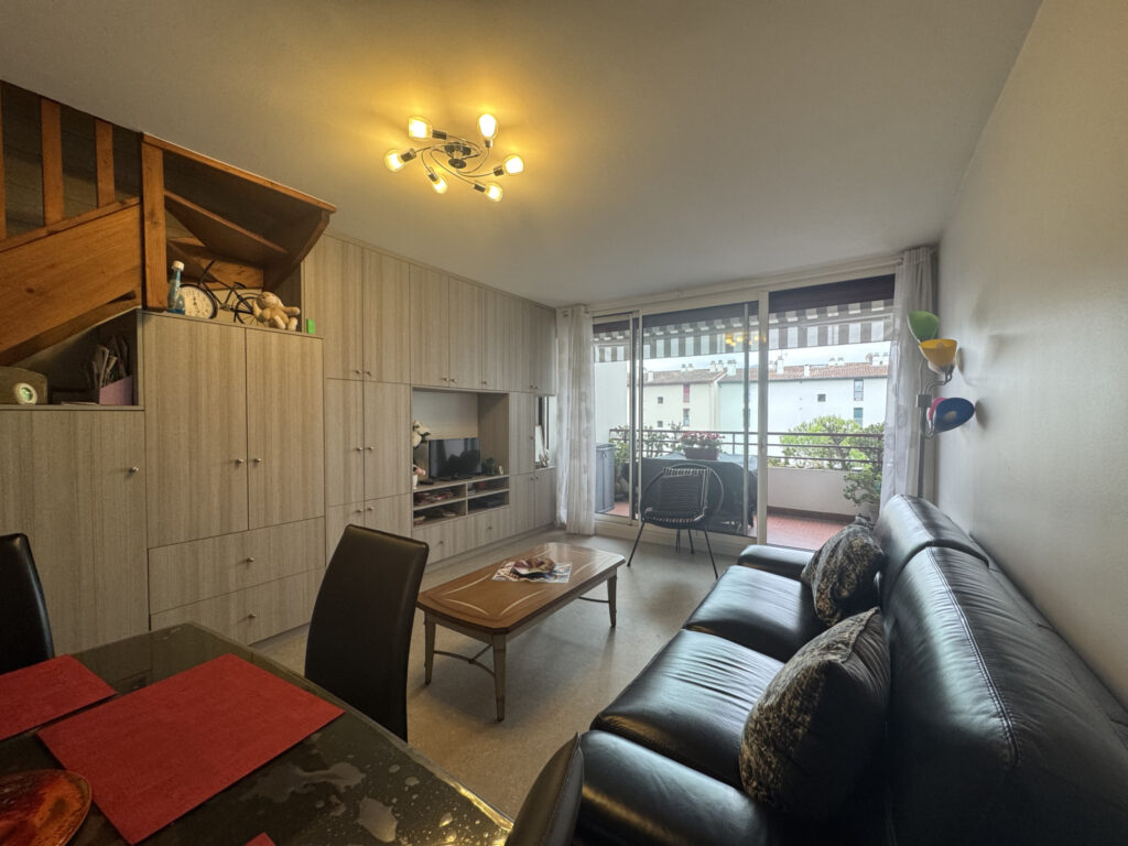 Duplex 3 pièces   63 m2 Carrez   Quartier Urdazuri, Saint-Je