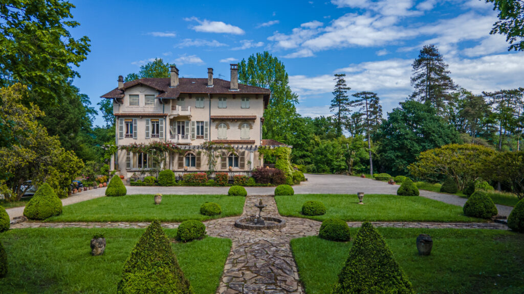 Manoir sud de Pau.